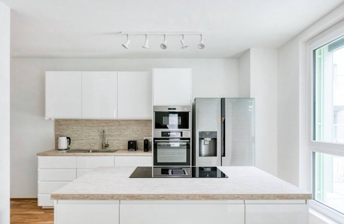 Wittau Apartment | Lovely Donaustadt 3BR steps from Seepark, near Metro U2, by Blueground