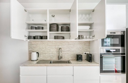 Wittau Apartment | Lovely Donaustadt 3BR steps from Seepark, near Metro U2, by Blueground