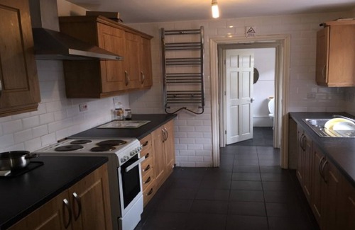 Erdington House | Lovely Double Room Near Erdington Railway Station