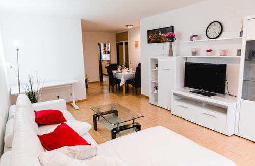 Rhein-Erft-Kreis District Apartment | Lovely flat between Cologne and Bonn, close to Phantasy Land