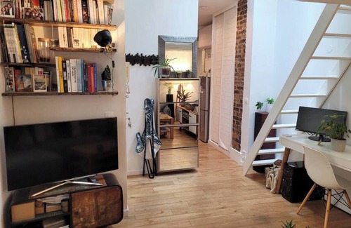 Quartier du Faubourg-Montmartre Apartment | Lovely flat with terrace in the heart of Paris