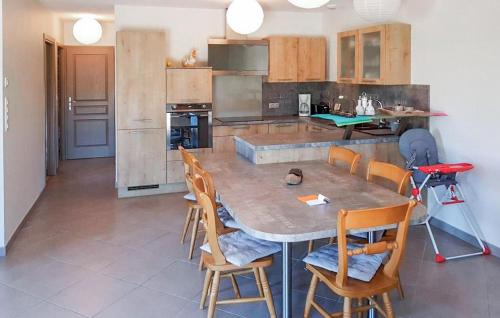 La Chapelle-Saint-Sauveur House | Lovely Home In La Chapelle-Saint-Sauv