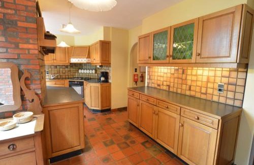 Merksplas House | Lovely Holiday Home in Merksplas with Fenced Garden