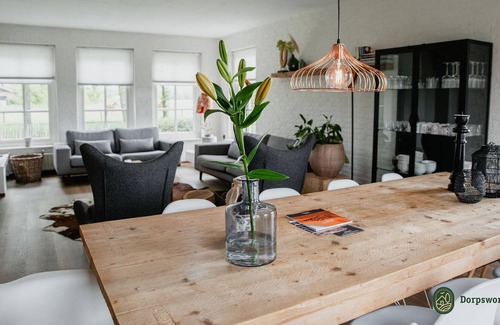 Leende House | Lovely holiday home in Leende with fenced garden