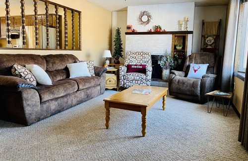 Carrington House | Lovely Home for the family with a huge yard and central location