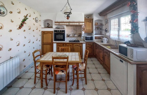 Quux-Haut-Mainil House | Lovely home in Quoux-Haut-Maînil