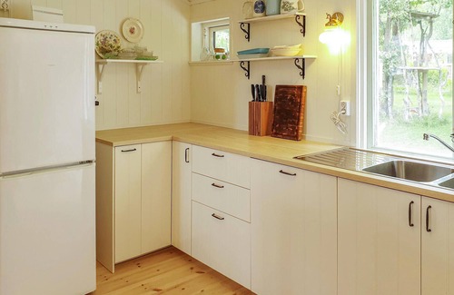 Arsta Havsbad House | Lovely home in årsta havsbad with WiFi