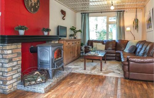 Arendonk House | Lovely Home In Arendonk With Sauna