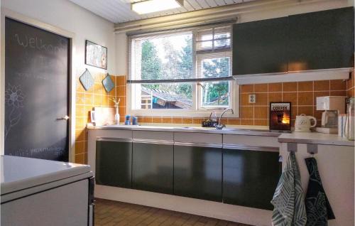 Arendonk House | Lovely Home In Arendonk With Sauna