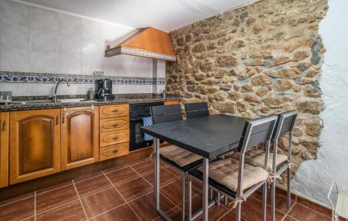 Cabanes House | Lovely Home In Cabanes With Wifi