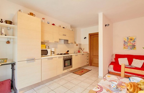 Dolcedo House | Lovely home in Dolcedo -IM- with WiFi