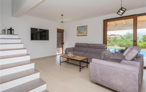 Donji Prolozac House | Lovely Home In Donji Prolozac