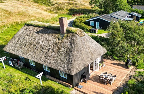 Sonderho House | Lovely home in Fanø with kitchen
