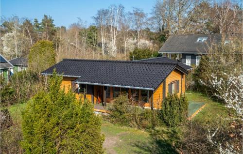 Reersø House | Lovely Home In Gørlev With Kitchen
