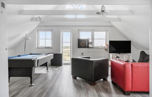 Harboore House | Lovely Home In Harboøre With Wifi