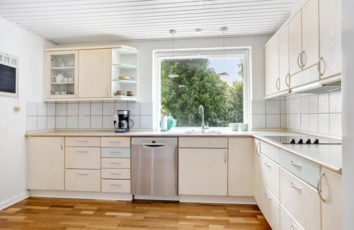 Hojslev House | Lovely home in Højslev with WiFi