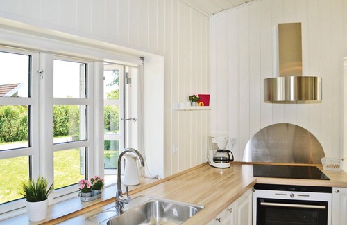 Hornslet House | Lovely home in Hornslet with kitchen
