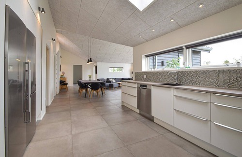 Juelsminde House | Lovely home in Juelsminde with WiFi