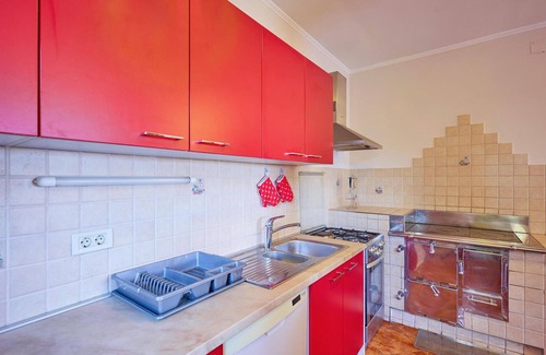 Samobor House | Lovely home in Kladje with kitchen