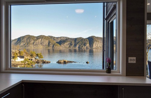 Lund House | Lovely home in Moi with house sea view