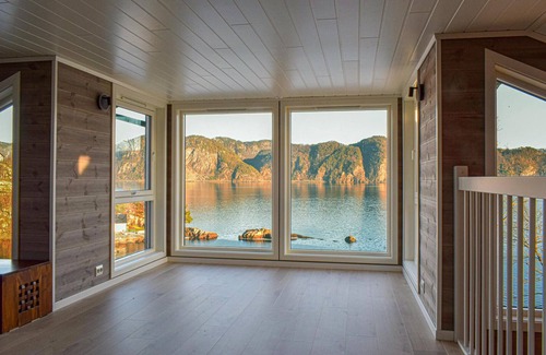 Lund House | Lovely home in Moi with house sea view