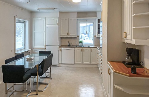 Norrfors House | Lovely home in Norrfors with sauna