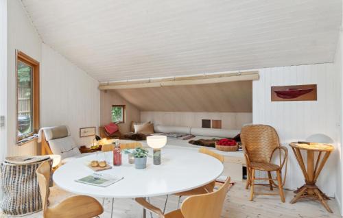 Klint House | Lovely Home In Nykøbing Sj With Kitchen