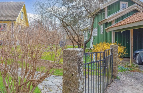 Onsala House | Lovely home in Onsala with kitchenette