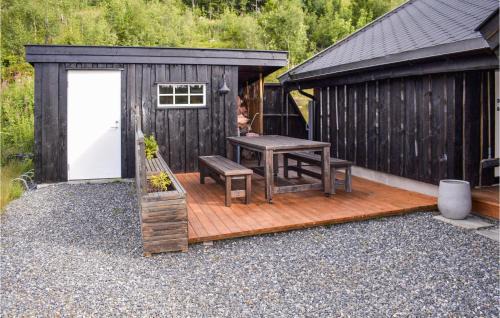 Lardal Municipality House | Lovely Home In Passebekk With Wifi