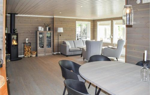 Lardal Municipality House | Lovely Home In Passebekk With Wifi