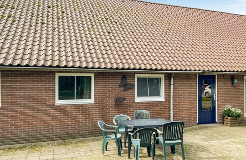 Municipality of Putten House | Lovely home in Putten with kitchen