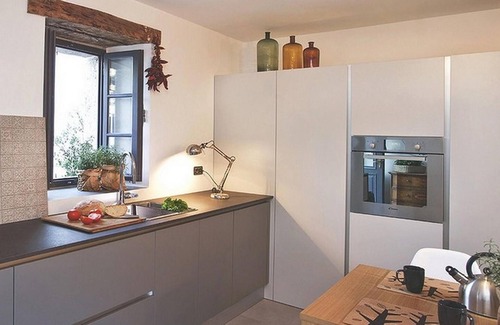 Tinjan House | Lovely home in Radetici