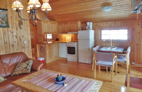 Ringebu House | Lovely home in Ringebu with kitchen