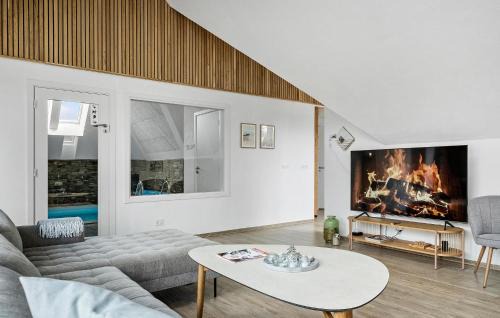 Houvig Strand House | Lovely Home In Ringkøbing With Sauna
