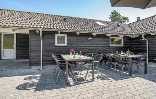 Rodby House | Lovely Home In Rødby With Kitchen