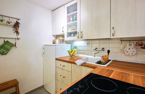 Lekenik House | Lovely home in Sisinec