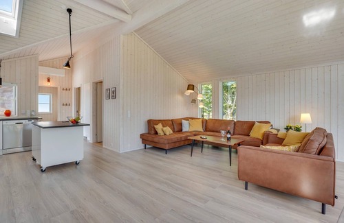 Boeslunde House | Lovely home in Skælskør with kitchen