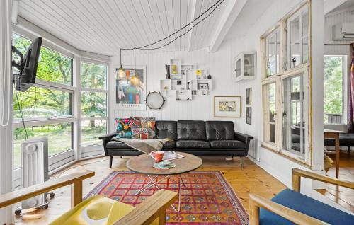Strøby Ladeplads House | Lovely Home In Strøby With Wifi