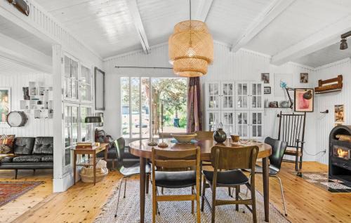 Strøby Ladeplads House | Lovely Home In Strøby With Wifi