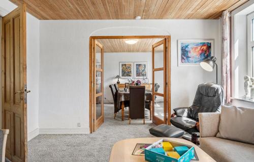 Hvidbjerg House | Lovely Home In Thyholm With Wifi