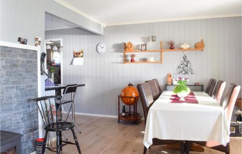 Kvinnherad House | Lovely Home In Utåker With Wifi