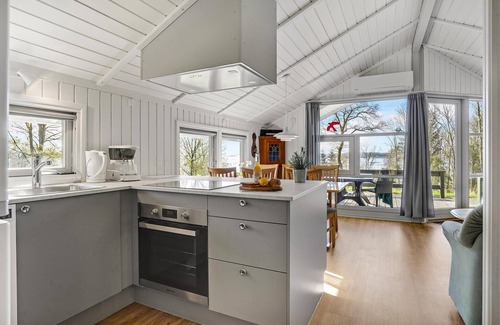 Vejle House | Lovely home in vejle øst with kitchen