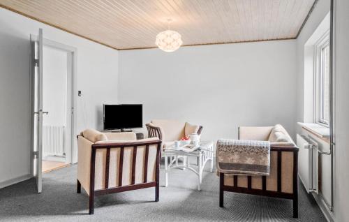Vemb House | Lovely Home In Vemb With House Sea View