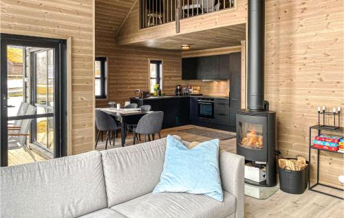 Bjerkreim House | Lovely Home In Vikeså With Kitchen