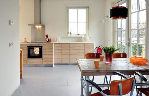 Wijdenes House | Lovely home in Wijdenes with WiFi