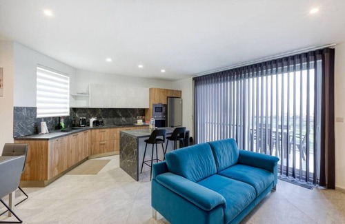 Xaghra Apartment | Lovely home with beautiful view with communal pool