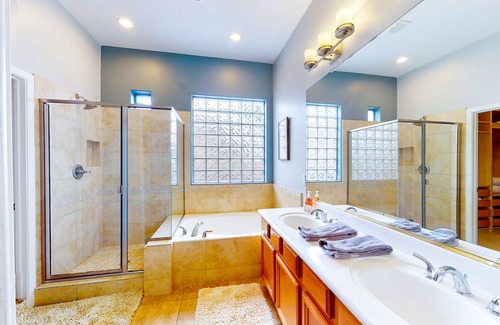 Chandler House | Lovely home with pool, enclosed yard, central AC, & washer/dryer