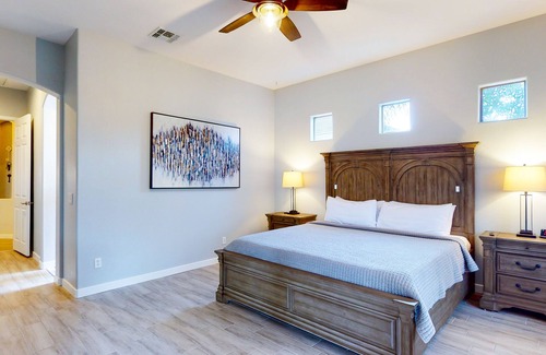 Chandler House | Lovely home with pool, enclosed yard, central AC, & washer/dryer