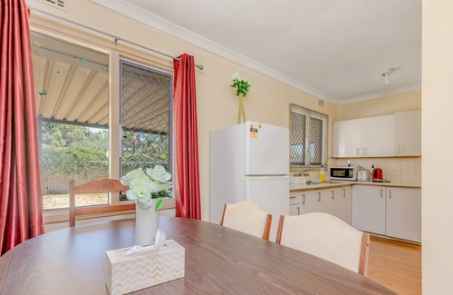 Armadale House | Lovely homely convenient holiday house