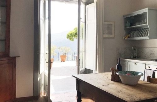 Casoli House | Lovely house with large garden, pool and magnificent views of Tuscan hills